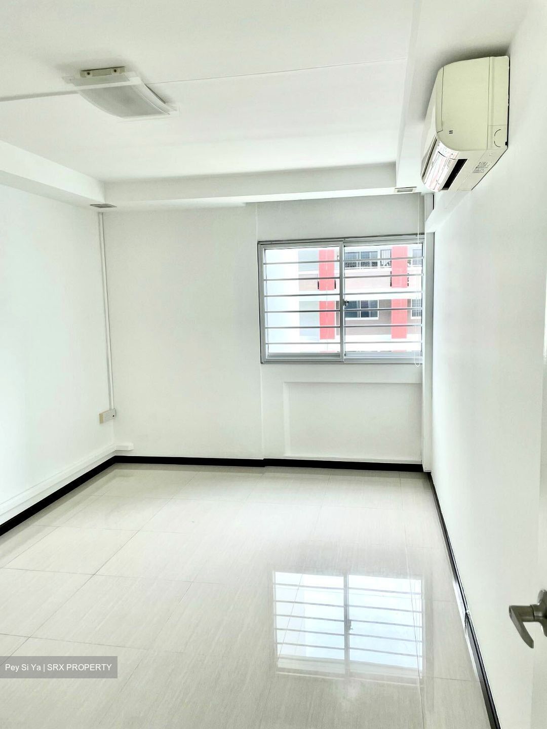 Blk 894A TAMPINES GROVE (Tampines), HDB 4 Rooms #639127611